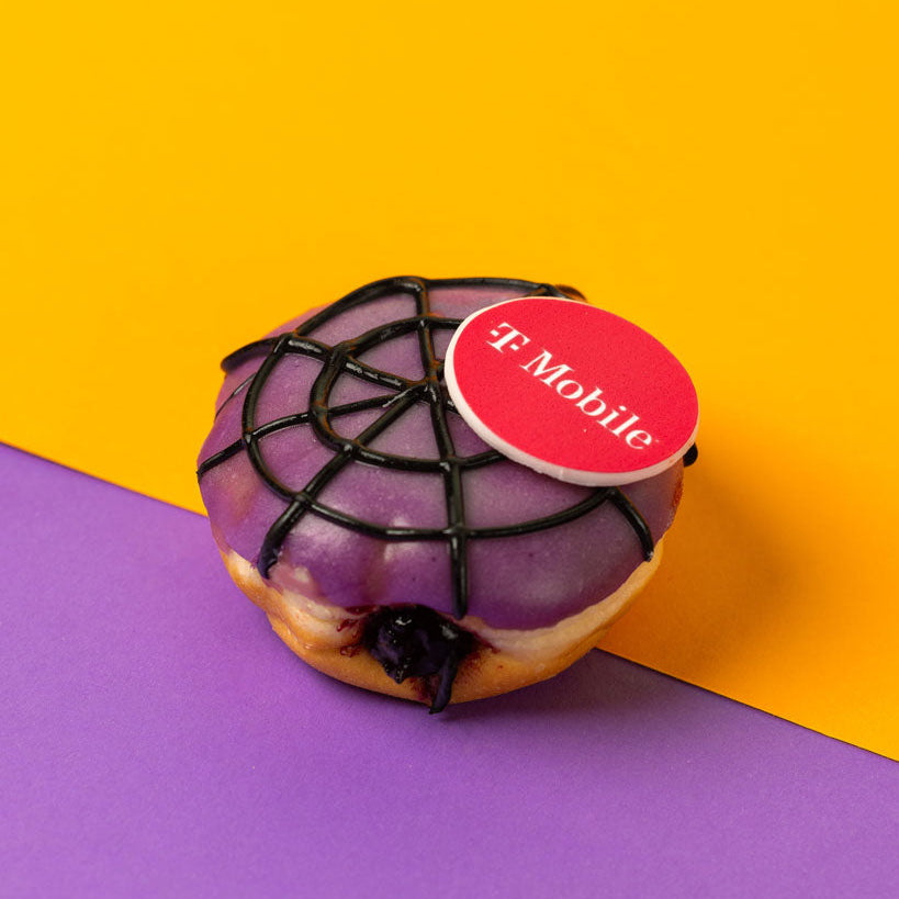 Halloween Office Box – 24 doughnuts with logo (vegan)