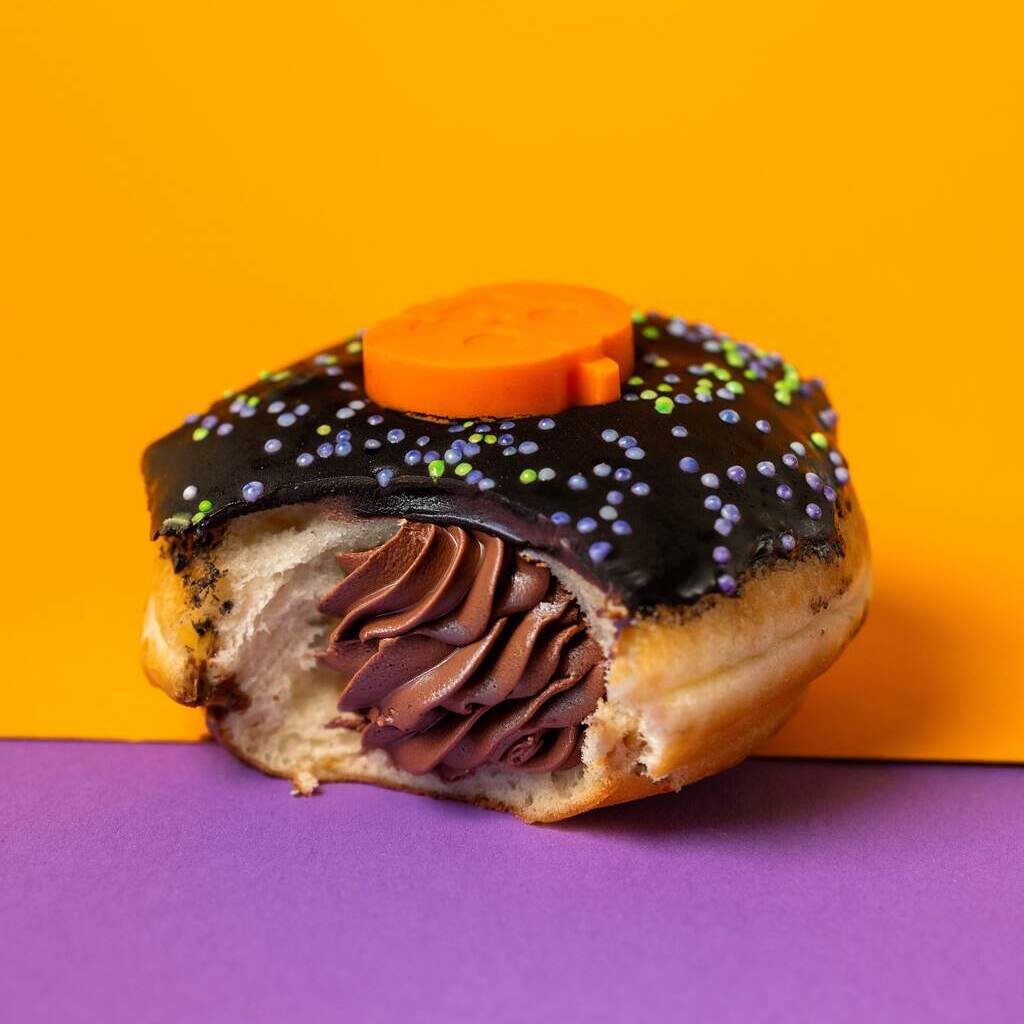 Halloween Office Box – 24 doughnuts with logo (vegan)